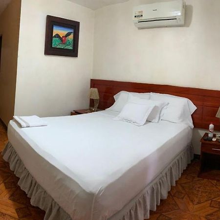Casa De Huespedes Milena Hotel Puerto Baquerizo Moreno Ngoại thất bức ảnh